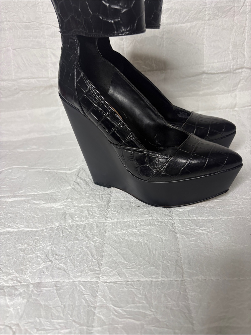 BCBGMaxAzria Black Croc-Embossed Pointed Ankle-Strap Wedged size 6 - Picture 2 of 9